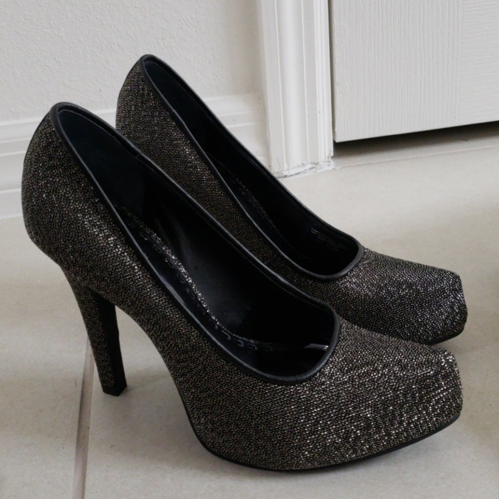 Shoes - Picture 2 of 6